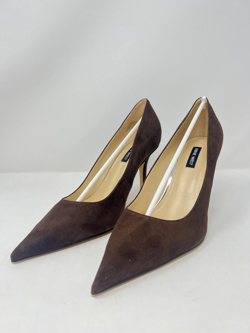 Nine West Women's 9.5W Gemmha Dark Brown Suede Pointed Toe Heels